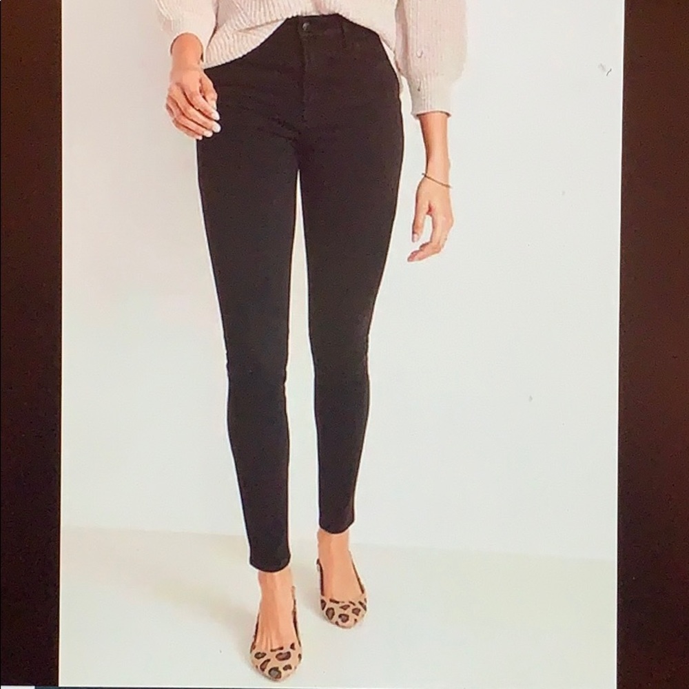 Old Navy High-Wasted Skinny Black Jeans Size 2